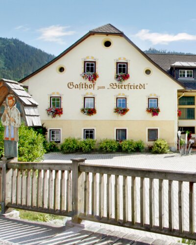 Aussenansicht  | © Landgasthof Bierfriedl