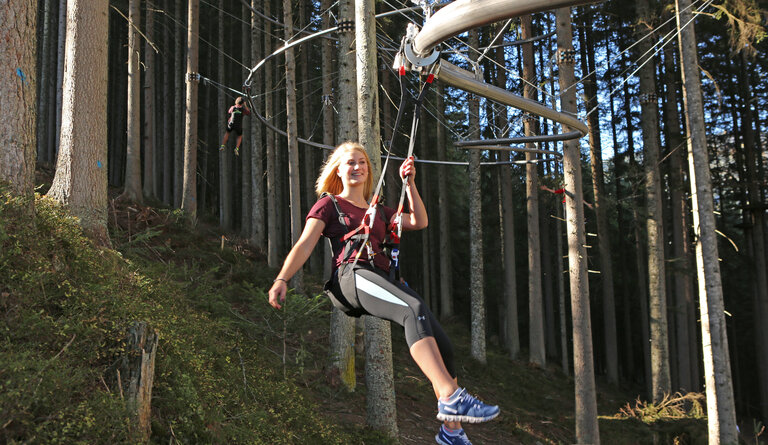 Kind auf der Flyline. | © Erlebnis Rittisberg